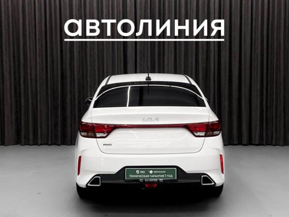 Kia Rio IV Рестайлинг с пробегом 2021 года, цена 1 270 000 рублей, 118000 км, седан, Автокод Объявления