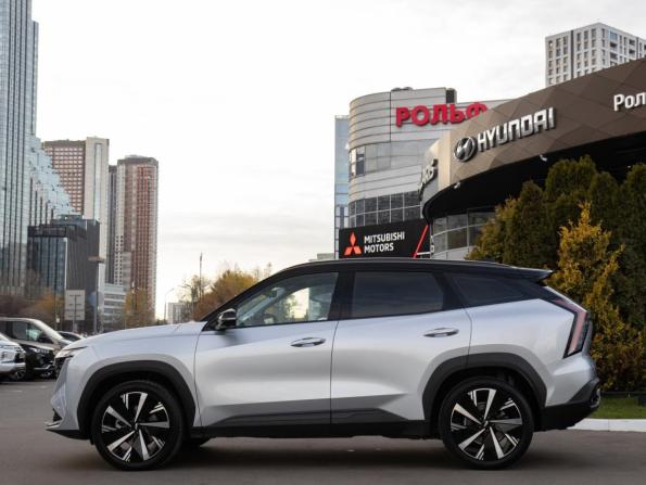 Geely Atlas II с пробегом 2024 года, цена 2 788 000 рублей, 51333 км, внедорожник, Автокод Объявления