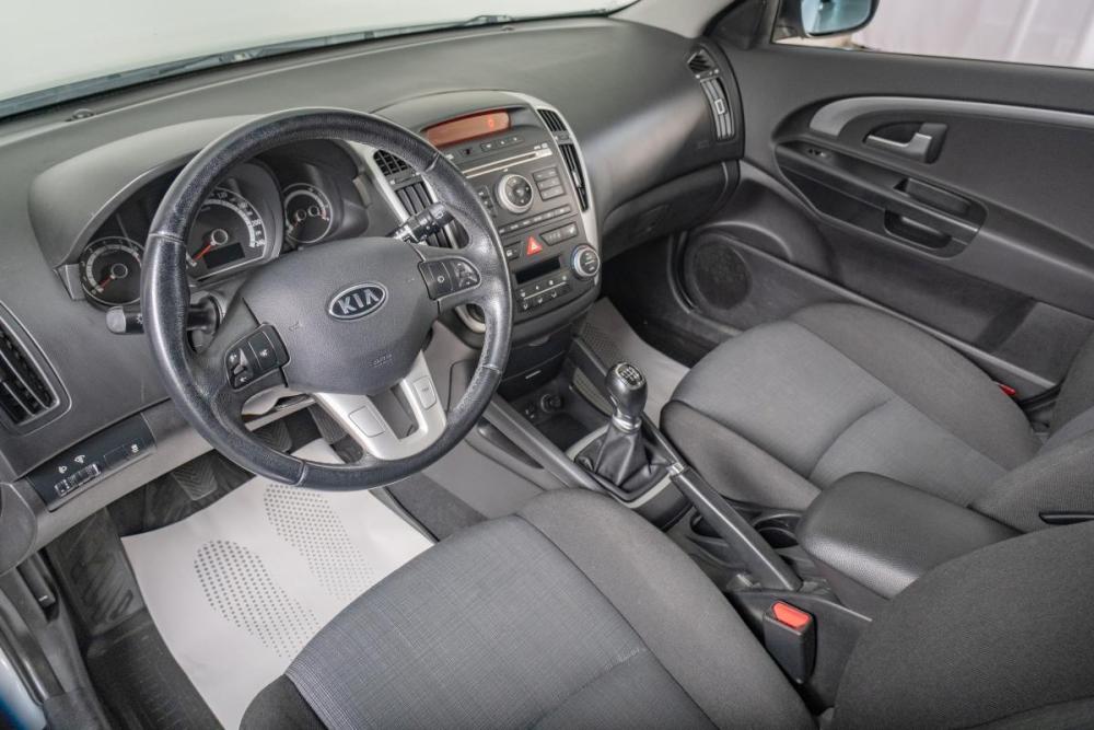 Kia Ceed I Рестайлинг Томск  - изображение 8