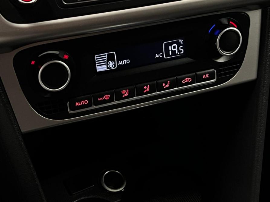 Volkswagen Polo V Рестайлинг Санкт-Петербург  - изображение 13