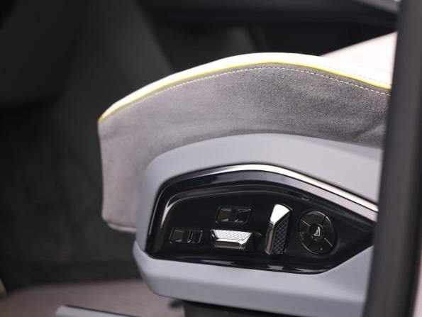 Lotus Eletre с пробегом 2023 года, цена 9 399 000 рублей, 29180 км, внедорожник, Автокод Объявления