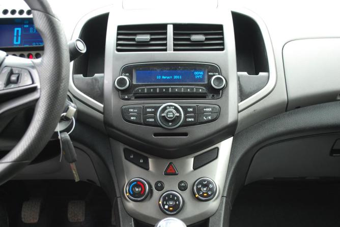 Chevrolet Aveo II с пробегом 2015 года, цена 665 000 рублей, 98000 км, седан, Автокод Объявления