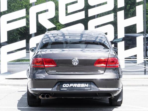 Volkswagen Passat B7 с пробегом 2012 года, цена 940 000 рублей, 282585 км, седан, Автокод Объявления