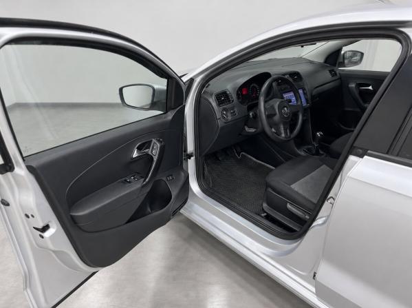 Volkswagen Polo V с пробегом 2012 года, цена 599 000 рублей, 177000 км, седан, Автокод Объявления