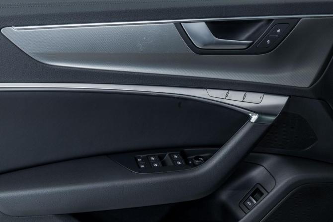 Audi A6 V (C8) с пробегом 2019 года, цена 3 810 000 рублей, 105201 км, седан, Автокод Объявления
