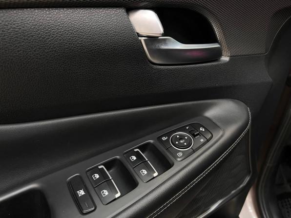 Hyundai Santa Fe IV с пробегом 2020 года, цена 2 830 000 рублей, 133399 км, внедорожник, Автокод Объявления