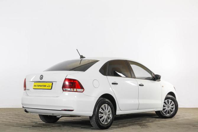 Volkswagen Polo V Рестайлинг с пробегом 2018 года, цена 769 000 рублей, 276000 км, седан, Автокод Объявления