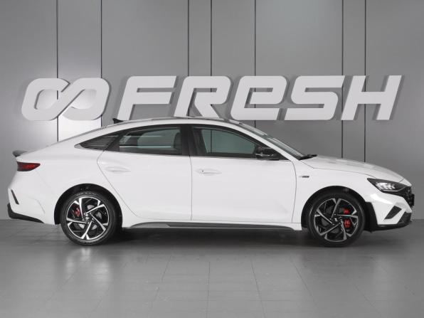 Hyundai Lafesta I Рестайлинг с пробегом 2025 года, цена 3 015 000 рублей, 40 км, седан, Автокод Объявления