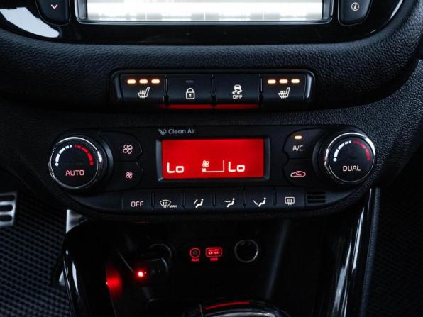 Kia Ceed II Рестайлинг с пробегом 2016 года, цена 1 265 000 рублей, 148563 км, хэтчбек, Автокод Объявления