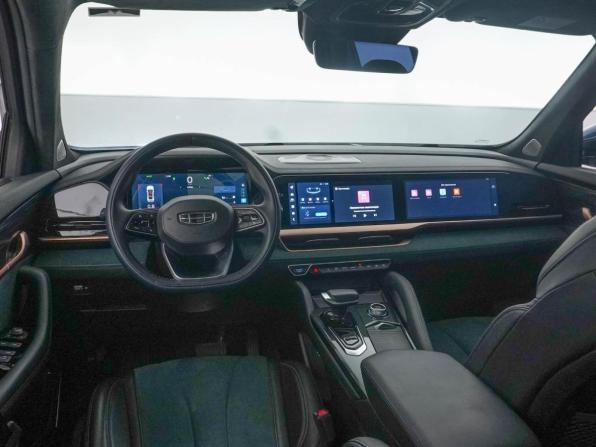 Geely Monjaro I с пробегом 2023 года, цена 3 149 650 рублей, 40904 км, внедорожник, Автокод Объявления