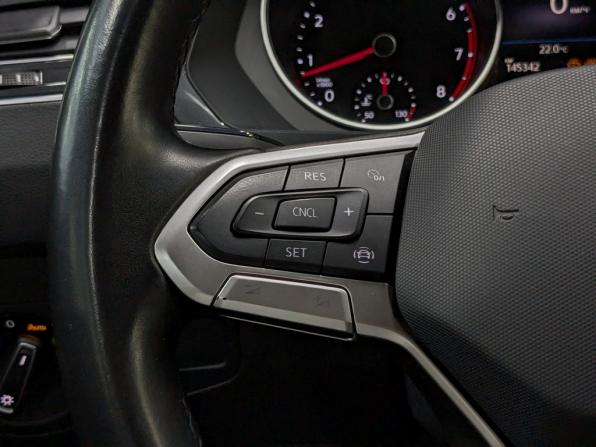Volkswagen Tiguan II с пробегом 2021 года, цена 2 205 000 рублей, 145075 км, внедорожник, Автокод Объявления