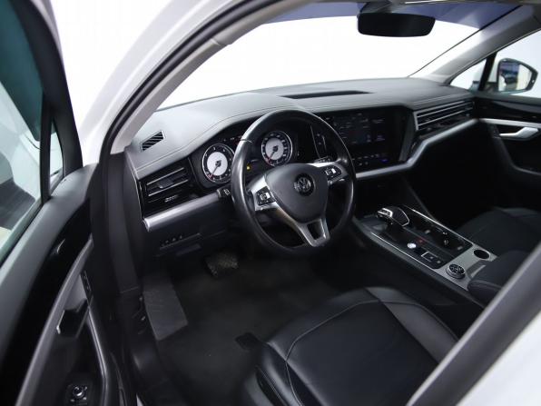 Volkswagen Touareg III с пробегом 2019 года, цена 3 790 000 рублей, 238934 км, внедорожник, Автокод Объявления