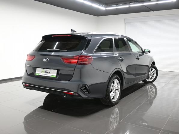 Kia Ceed III с пробегом 2021 года, цена 2 125 000 рублей, 68227 км, универсал, Автокод Объявления