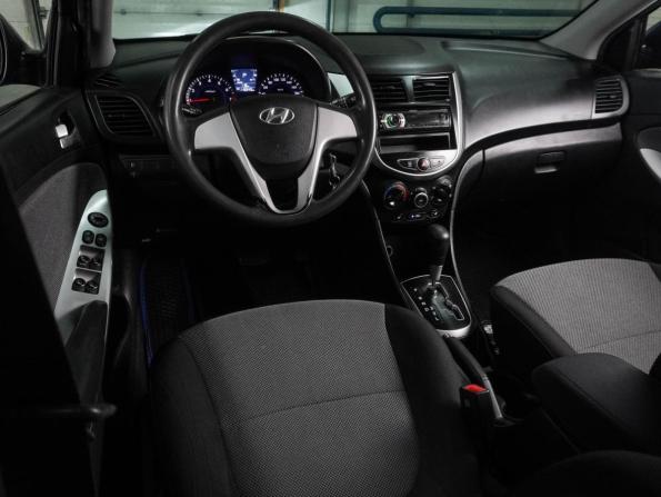Hyundai Solaris I с пробегом 2013 года, цена 949 000 рублей, 115543 км, седан, Автокод Объявления