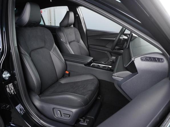 Toyota Camry IX (XV80) China Market с пробегом 2026 года, цена 4 429 000 рублей, 137 км, седан, Автокод Объявления