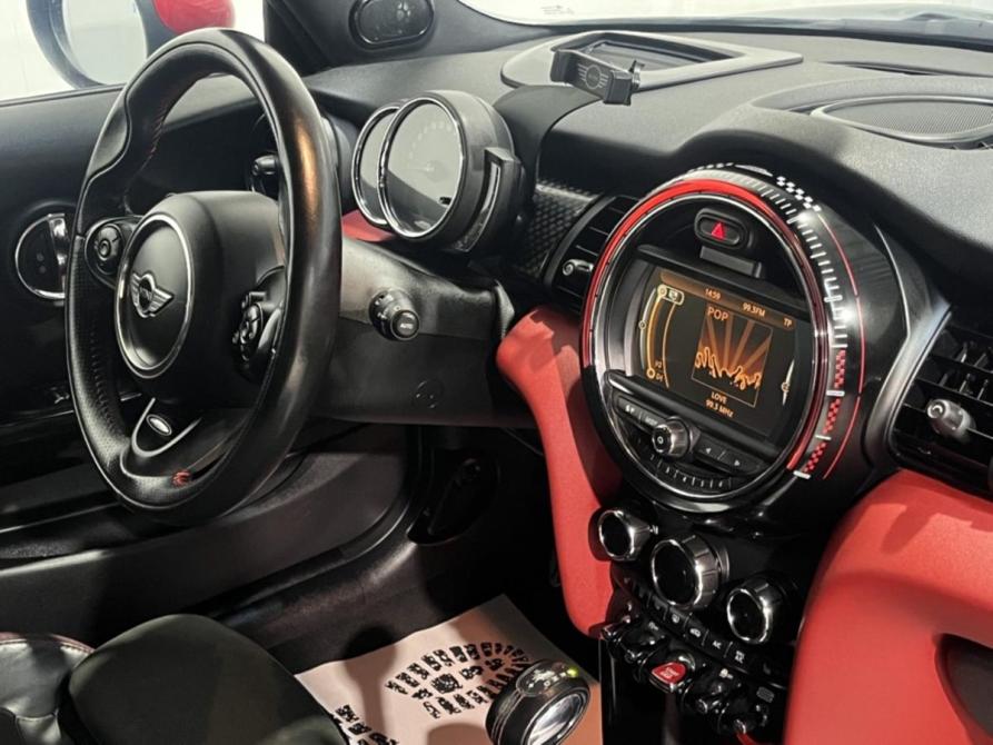 Mini Hatch III (F55/F56) Курск  - изображение 6