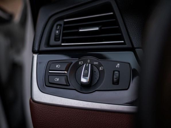 BMW 5 серии VI (F10/F11/F07) с пробегом 2013 года, цена 1 470 000 рублей, 328972 км, седан, Автокод Объявления