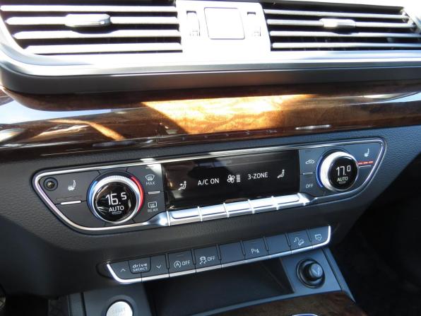 Audi Q5 II (FY) с пробегом 2017 года, цена 2 860 000 рублей, 119715 км, внедорожник, Автокод Объявления