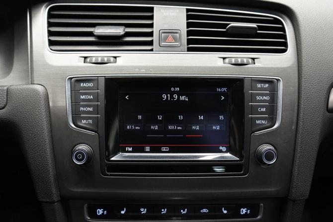 Volkswagen Golf VII с пробегом 2013 года, цена 1 240 000 рублей, 178000 км, хэтчбек, Автокод Объявления