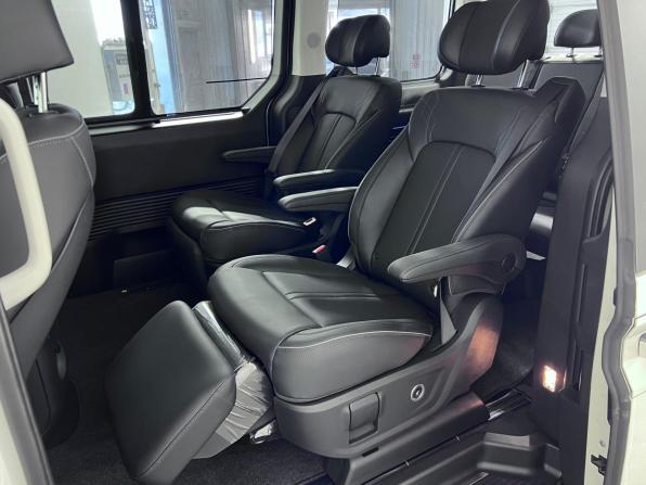 Hyundai Staria I с пробегом 2025 года, цена 8 999 900 рублей, 50 км, минивэн, Автокод Объявления