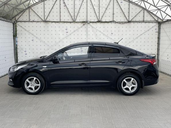 Hyundai Solaris II с пробегом 2019 года, цена 1 350 000 рублей, 104233 км, седан, Автокод Объявления
