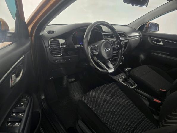 Kia Rio IV с пробегом 2018 года, цена 1 550 000 рублей, 103000 км, хэтчбек, Автокод Объявления