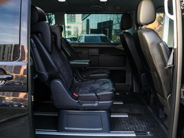Volkswagen Multivan T6 с пробегом 2019 года, цена 3 780 000 рублей, 160000 км, минивэн, Автокод Объявления