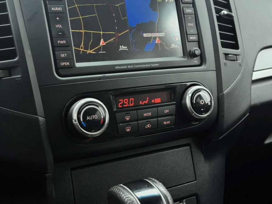 Mitsubishi Pajero IV Рестайлинг 1 Санкт-Петербург  - изображение 23