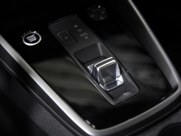 Audi A3 IV (8Y) с пробегом 2022 года, цена 2 870 000 рублей, 47000 км, седан, Автокод Объявления