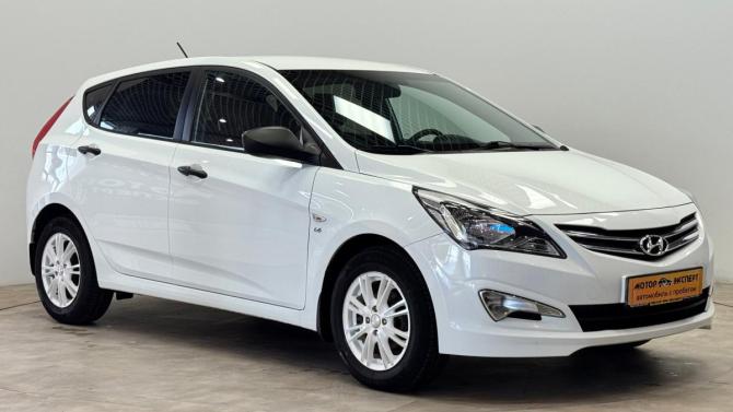 Hyundai Solaris I Рестайлинг с пробегом 2015 года, цена 1 115 000 рублей, 56525 км, хэтчбек, Автокод Объявления