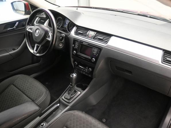 Skoda Rapid I с пробегом 2016 года, цена 1 079 000 рублей, 178573 км, лифтбек, Автокод Объявления