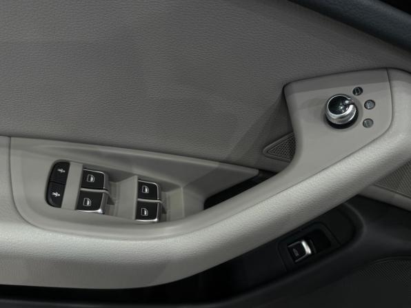 Audi A6 IV (C7) Рестайлинг с пробегом 2015 года, цена 2 799 000 рублей, 163139 км, седан, Автокод Объявления