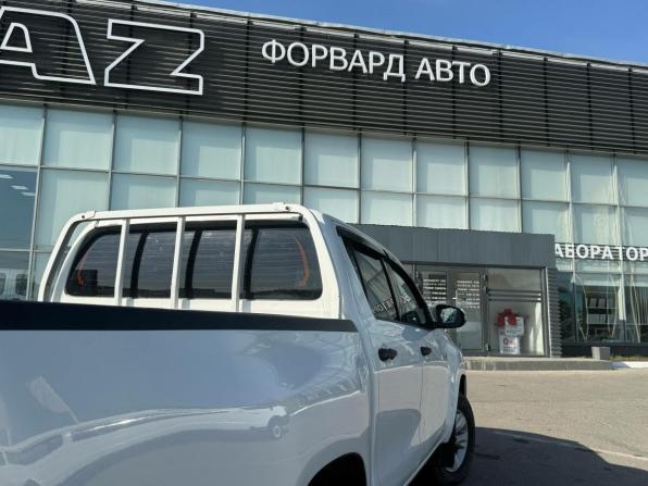 Toyota Hilux VIII с пробегом 2016 года, цена 2 600 000 рублей, 190000 км, пикап, Автокод Объявления
