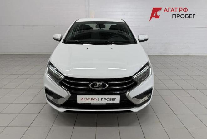 Lada (ВАЗ) Vesta I Рестайлинг (NG) с пробегом 2025 года, цена 1 550 000 рублей, 4117 км, седан, Автокод Объявления