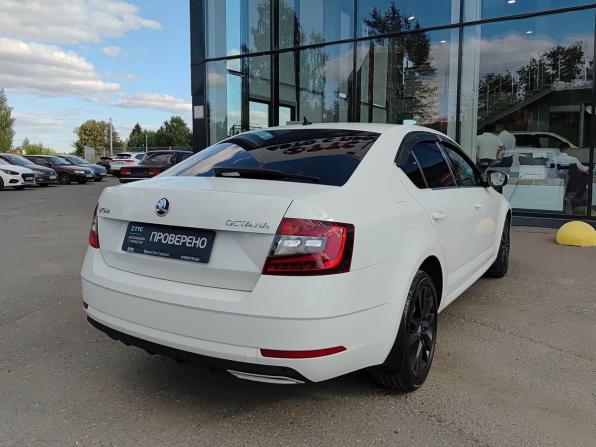 Skoda Octavia III (A7) Рестайлинг с пробегом 2020 года, цена 1 680 000 рублей, 181285 км, лифтбек, Автокод Объявления