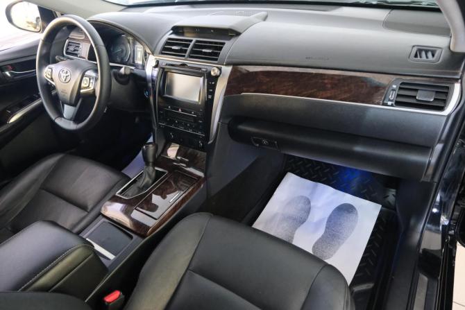 Toyota Camry VII (XV50) Рестайлинг с пробегом 2016 года, цена 1 719 000 рублей, 92000 км, седан, Автокод Объявления