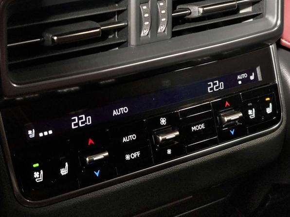 Lexus LX IV с пробегом 2025 года, цена 15 400 000 рублей, 8394 км, внедорожник, Автокод Объявления