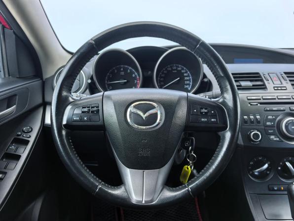 Mazda 3 II (BL) Рестайлинг с пробегом 2012 года, цена 750 000 рублей, 135000 км, седан, Автокод Объявления