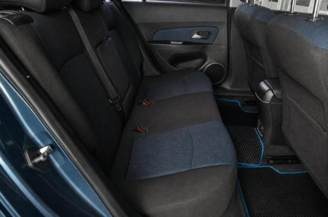 Chevrolet Cruze I Рестайлинг с пробегом 2013 года, цена 829 000 рублей, 193000 км, седан, Автокод Объявления