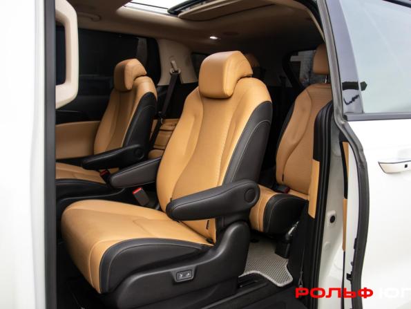 Kia Carnival IV с пробегом 2023 года, цена 4 678 000 рублей, 28555 км, минивэн, Автокод Объявления