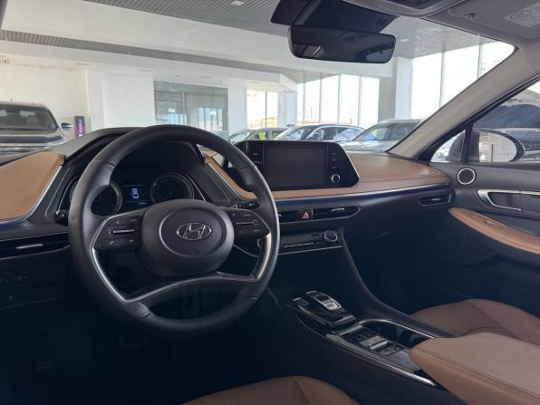 Hyundai Sonata VIII (DN8) с пробегом 2022 года, цена 2 250 000 рублей, 77008 км, седан, Автокод Объявления