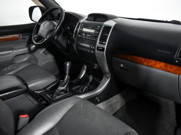 Toyota Land Cruiser Prado 120 Series Рестайлинг с пробегом 2007 года, цена 1 881 000 рублей, 263287 км, внедорожник, Автокод Объявления
