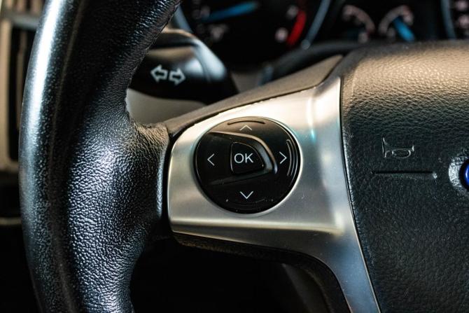 Ford Focus III с пробегом 2012 года, цена 899 000 рублей, 132776 км, седан, Автокод Объявления