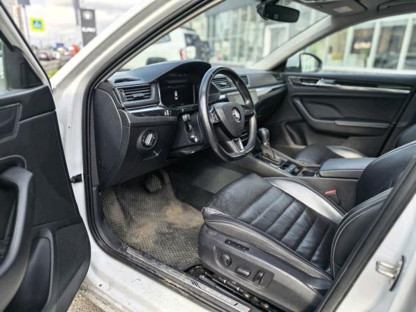Skoda Superb III Рестайлинг с пробегом 2023 года, цена 2 945 000 рублей, 85600 км, лифтбек, Автокод Объявления