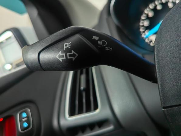Ford Focus III Рестайлинг с пробегом 2018 года, цена 1 099 000 рублей, 170100 км, хэтчбек, Автокод Объявления