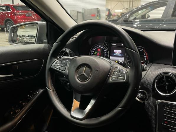 Mercedes-Benz A-Класс III (W176) Рестайлинг с пробегом 2015 года, цена 1 390 000 рублей, 143580 км, хэтчбек, Автокод Объявления