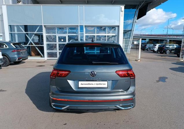Volkswagen Tiguan II Рестайлинг с пробегом 2021 года, цена 2 350 000 рублей, 172792 км, внедорожник, Автокод Объявления