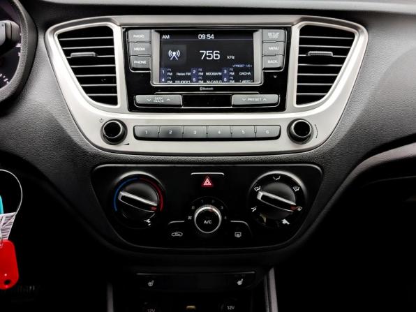 Hyundai Solaris II Рестайлинг с пробегом 2022 года, цена 1 545 000 рублей, 86180 км, седан, Автокод Объявления