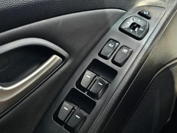 Hyundai ix35 I с пробегом 2012 года, цена 1 090 000 рублей, 207000 км, внедорожник, Автокод Объявления