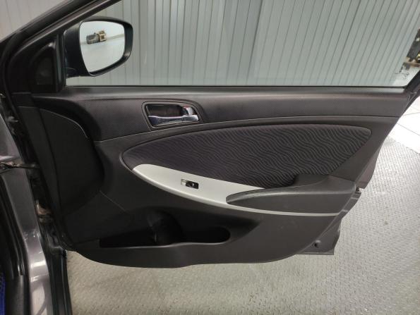Hyundai Solaris I с пробегом 2013 года, цена 830 000 рублей, 154684 км, седан, Автокод Объявления
